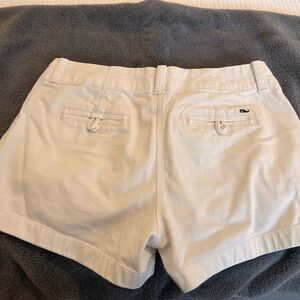 Vineyard Vines Women's White Cargo Shorts